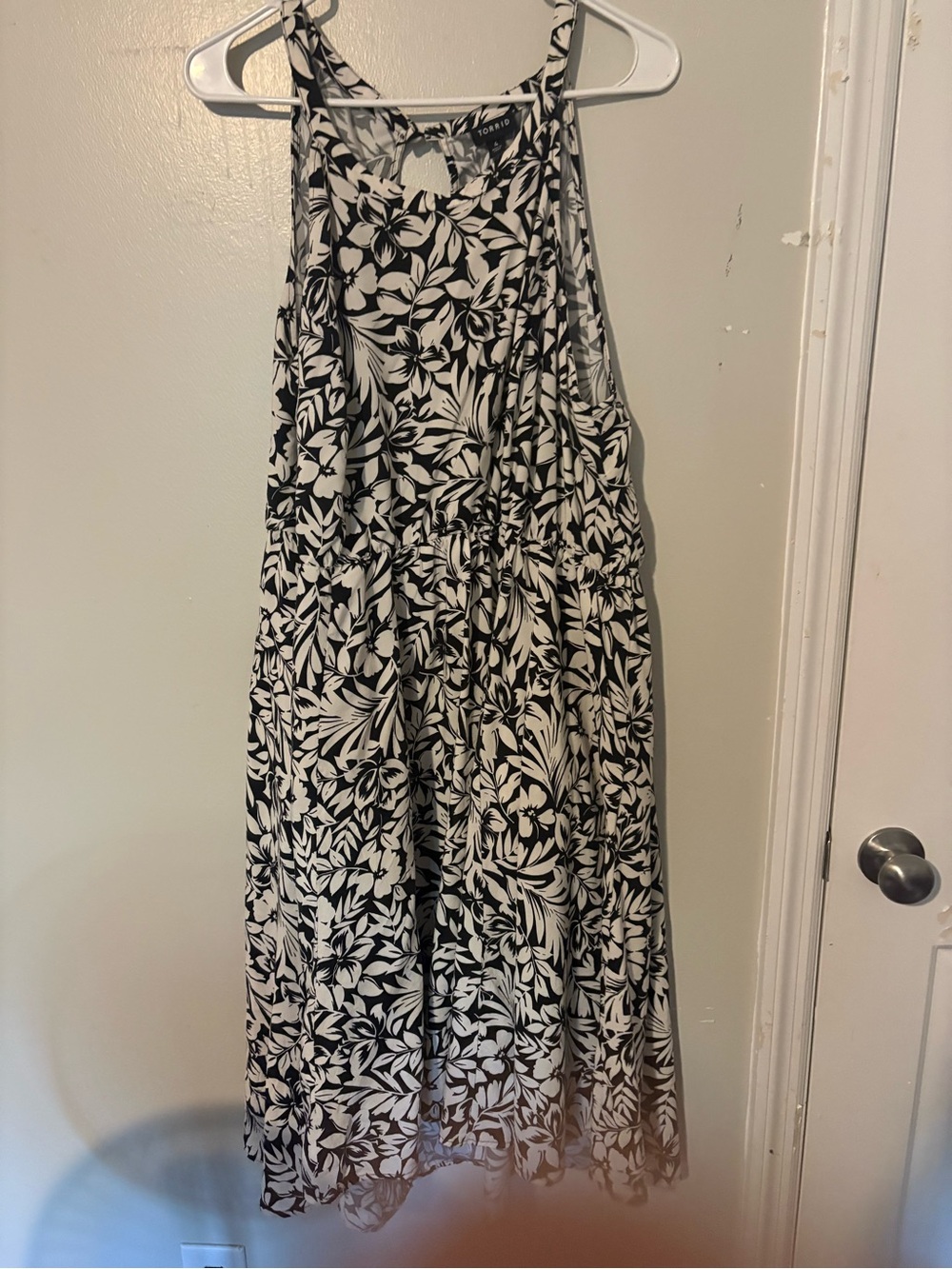 torrid Black and White Floral Halter Dress - Picture 2 of 3